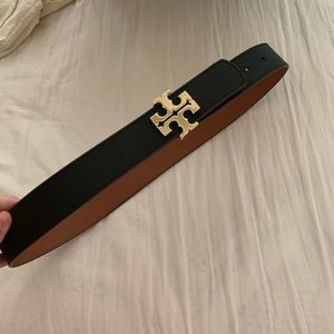 SOLD - Reversible Tory Burch belt